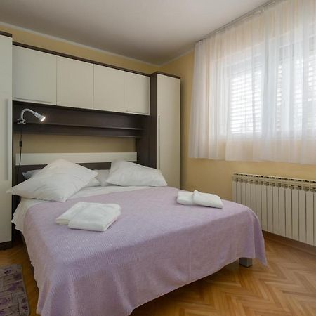 Vila Renata Pula Exteriör bild